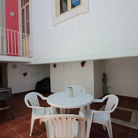 Casa 11 Cravos Сasa de vacaciones Figueira da Foz