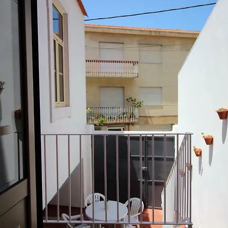 Casa 11 Cravos * Figueira da Foz